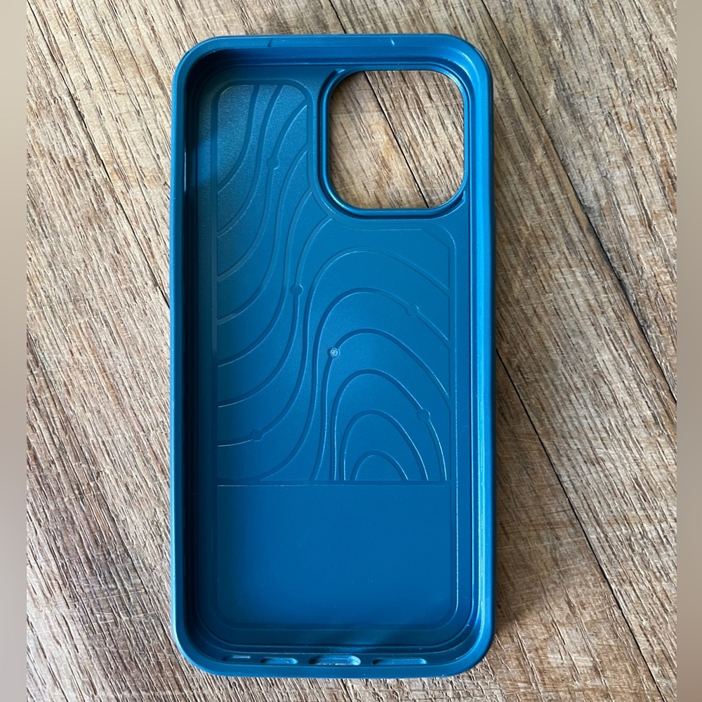 Otterbox iPhone 13 Pro Max LIKE NEW! - Picture 2 of 3